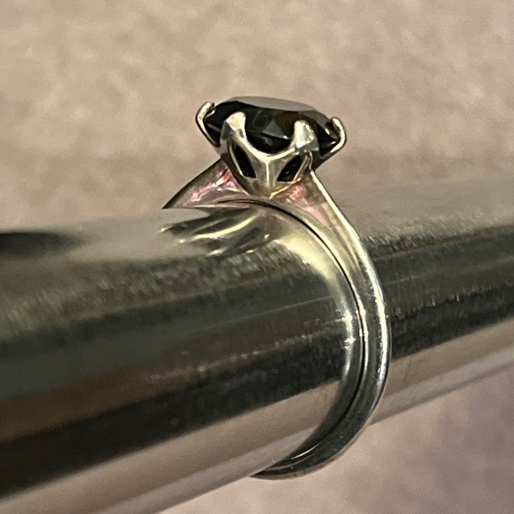 Sterling + Dark Blue Sapphire Solitaire Ring - size 7